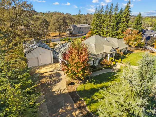 3624 Meder Ct: Aerial Views