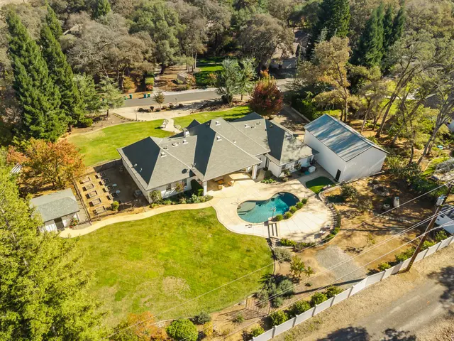 3624 Meder Ct: Aerial Views