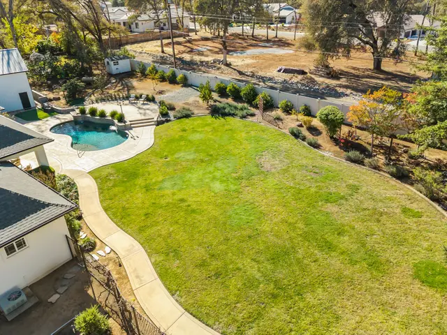 3624 Meder Ct: Aerial Views
