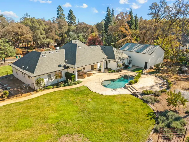 3624 Meder Ct: Aerial Views