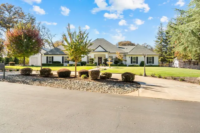 3624 Meder Ct: Arrival & Curb Appeal