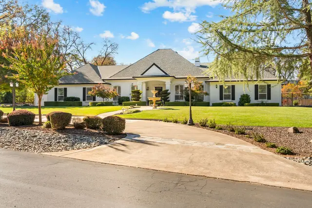 3624 Meder Ct: Arrival & Curb Appeal
