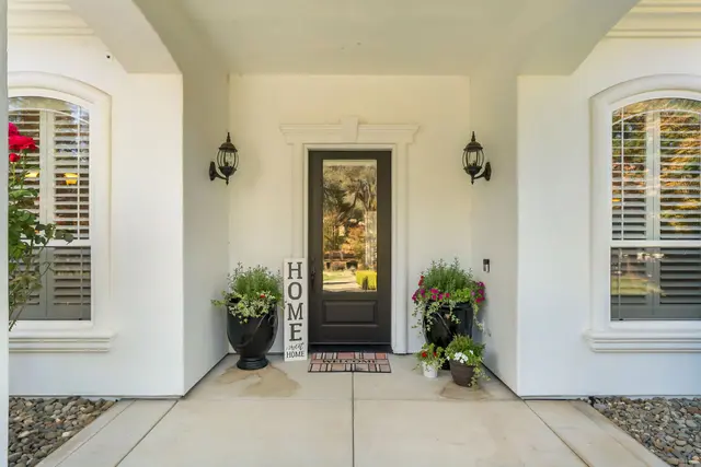 3624 Meder Ct: Arrival & Curb Appeal