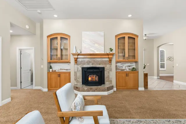 3624 Meder Ct: Family Room