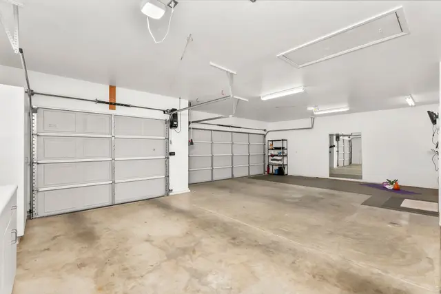 3624 Meder Ct: Garage & 26×40 Shop