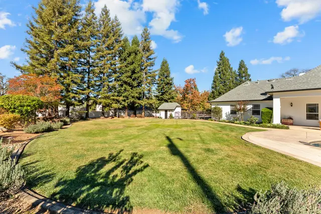 3624 Meder Ct: Grounds, Garden & Coop