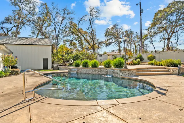 3624 Meder Ct: Covered Patio & Pool
