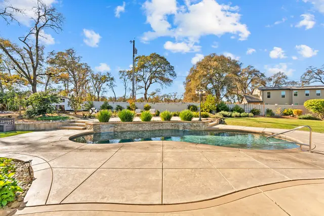 3624 Meder Ct: Covered Patio & Pool