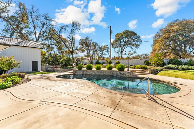 3624 Meder Ct: Covered Patio & Pool