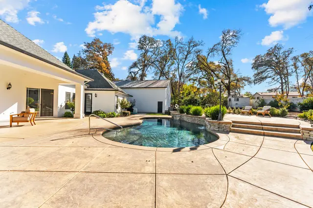 3624 Meder Ct: Covered Patio & Pool
