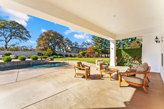 3624 Meder Ct: Covered Patio & Pool